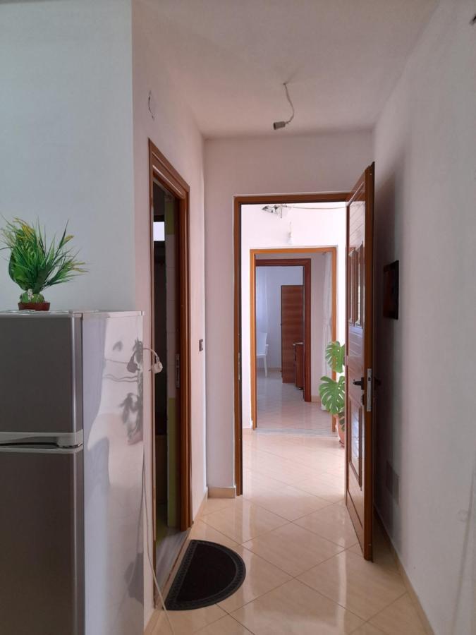 Teo Apartment Sarande Bagian luar foto