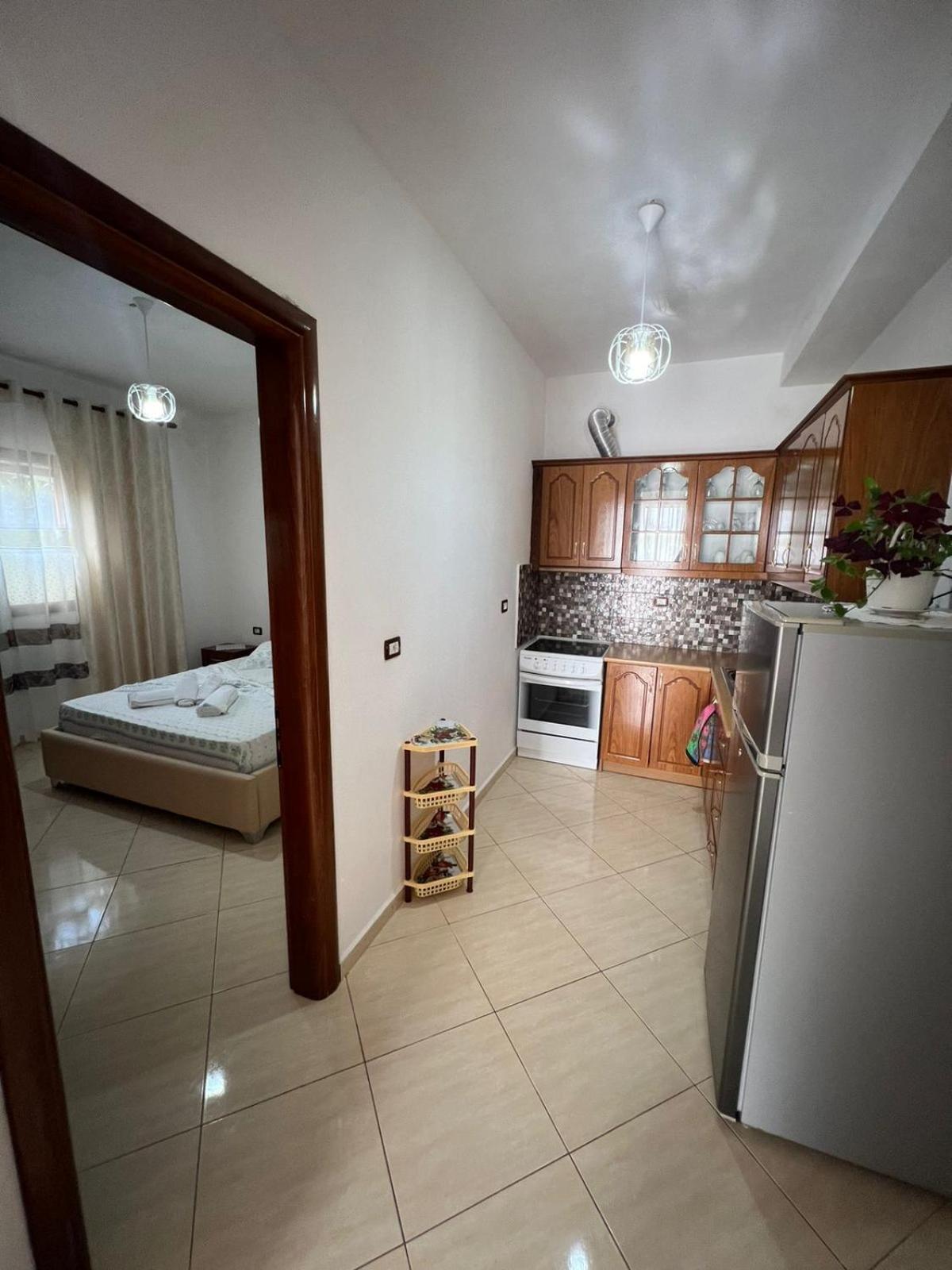 Teo Apartment Sarande Bagian luar foto