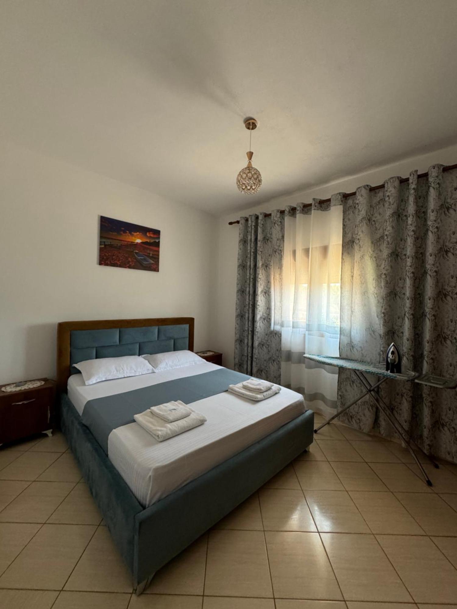 Teo Apartment Sarande Bagian luar foto