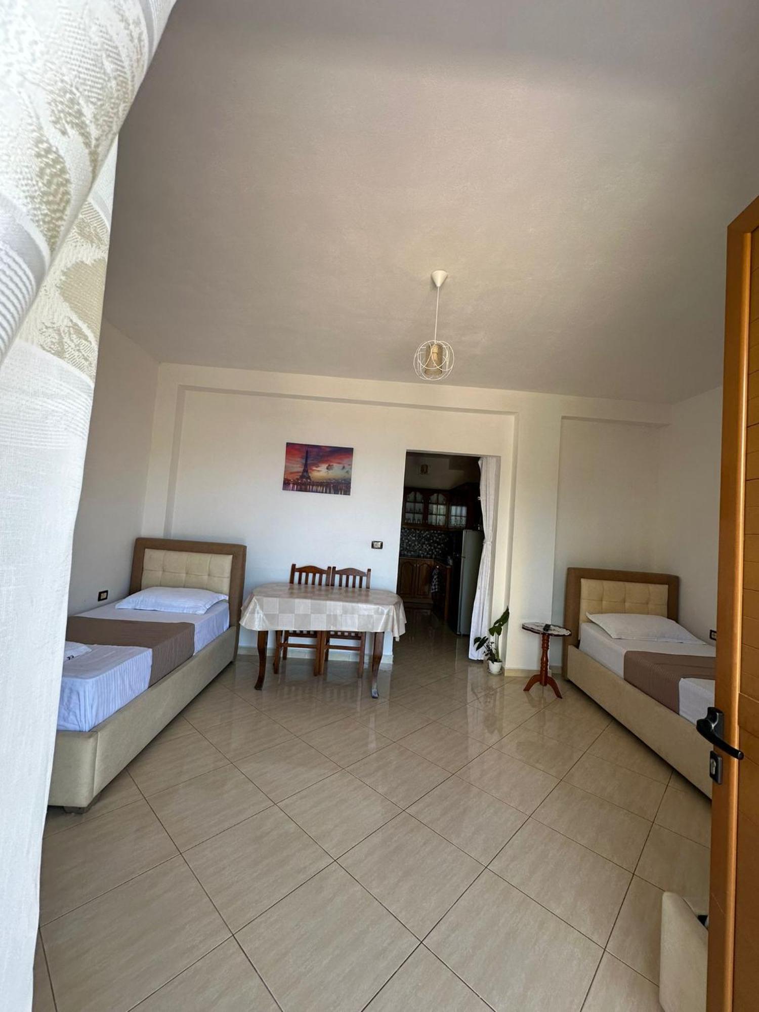 Teo Apartment Sarande Bagian luar foto
